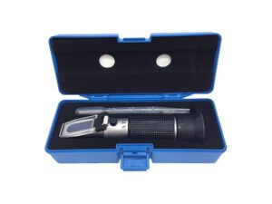 Refractometer set with storage case